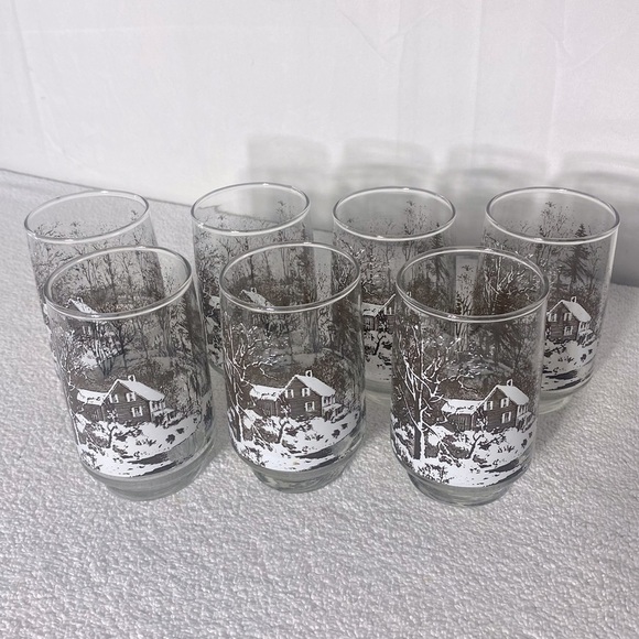 Vintage Currier And Ives Winter Scene Glass Tumbler Set x7 - Picture 1 of 15
